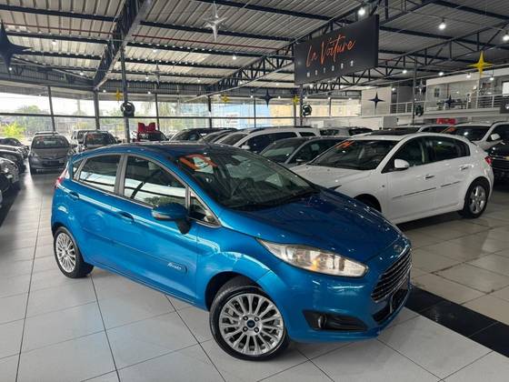 FORD FIESTA 1.6 TITANIUM HATCH 16V FLEX 4P POWERSHIFT
